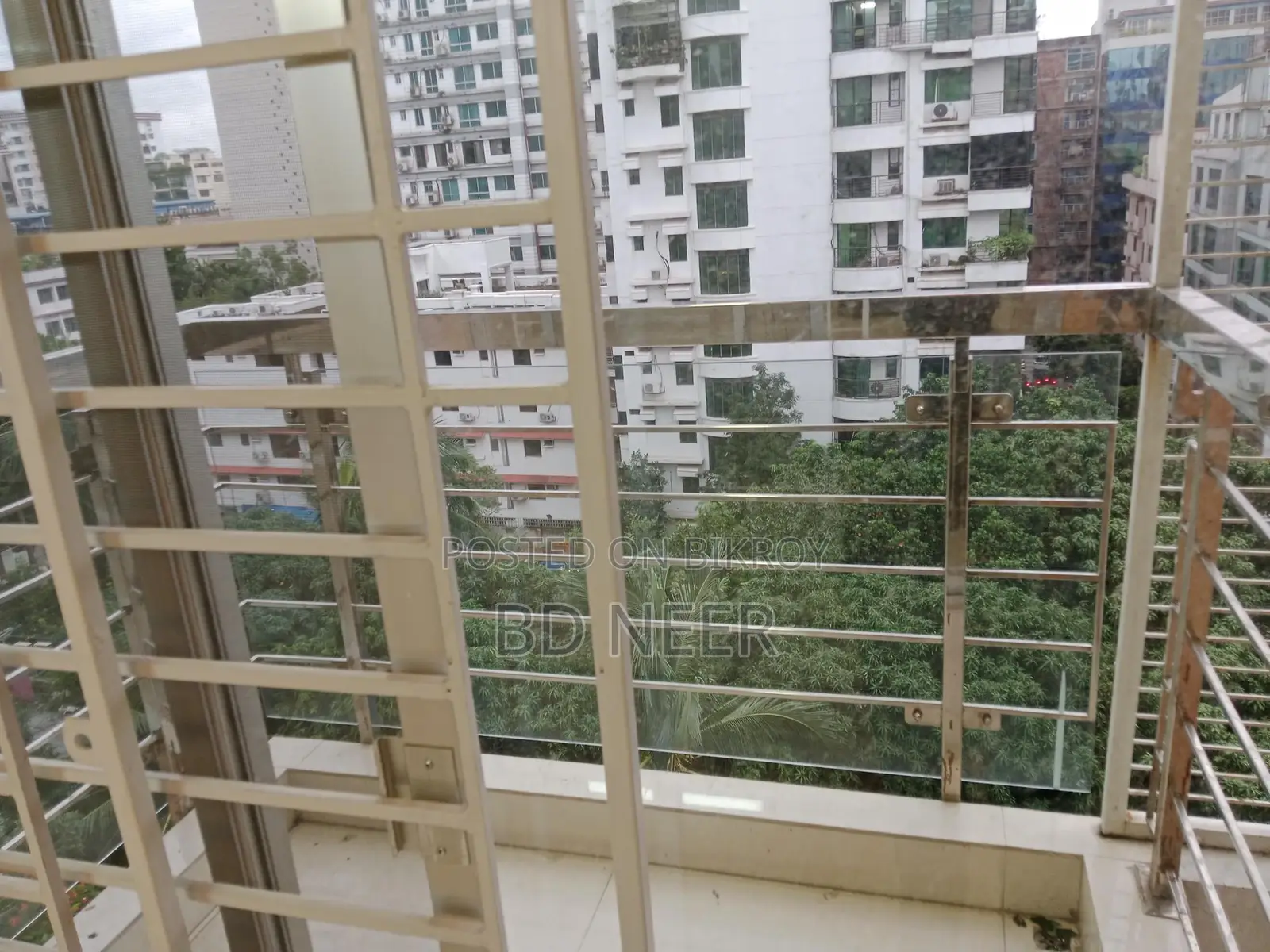 wonderful 3500 sft 4 Bed room apt rent in Gulshan 2 North side in Gulshan