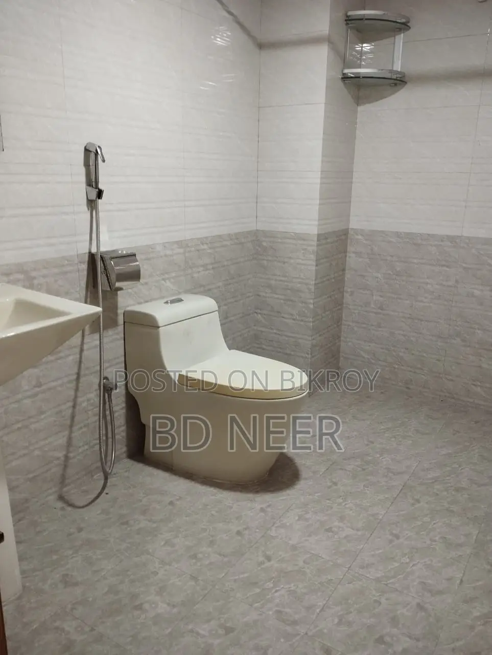 Pretty Looking 2550 Sft 3 Bed Room Apt Rent in Banani North in Banani