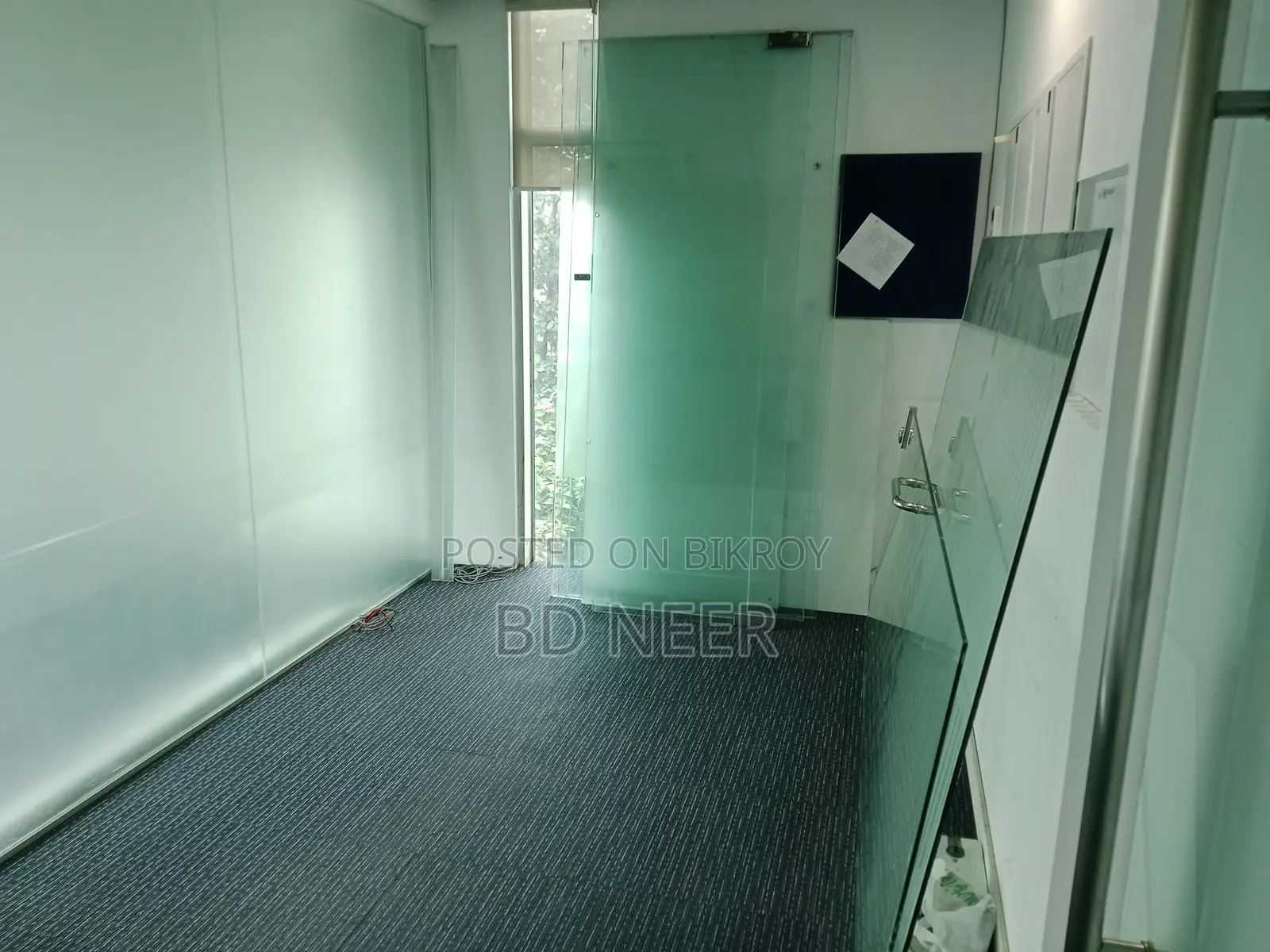 full commercial semi furnish 2400 sft office space available in Gulshan in Gulshan