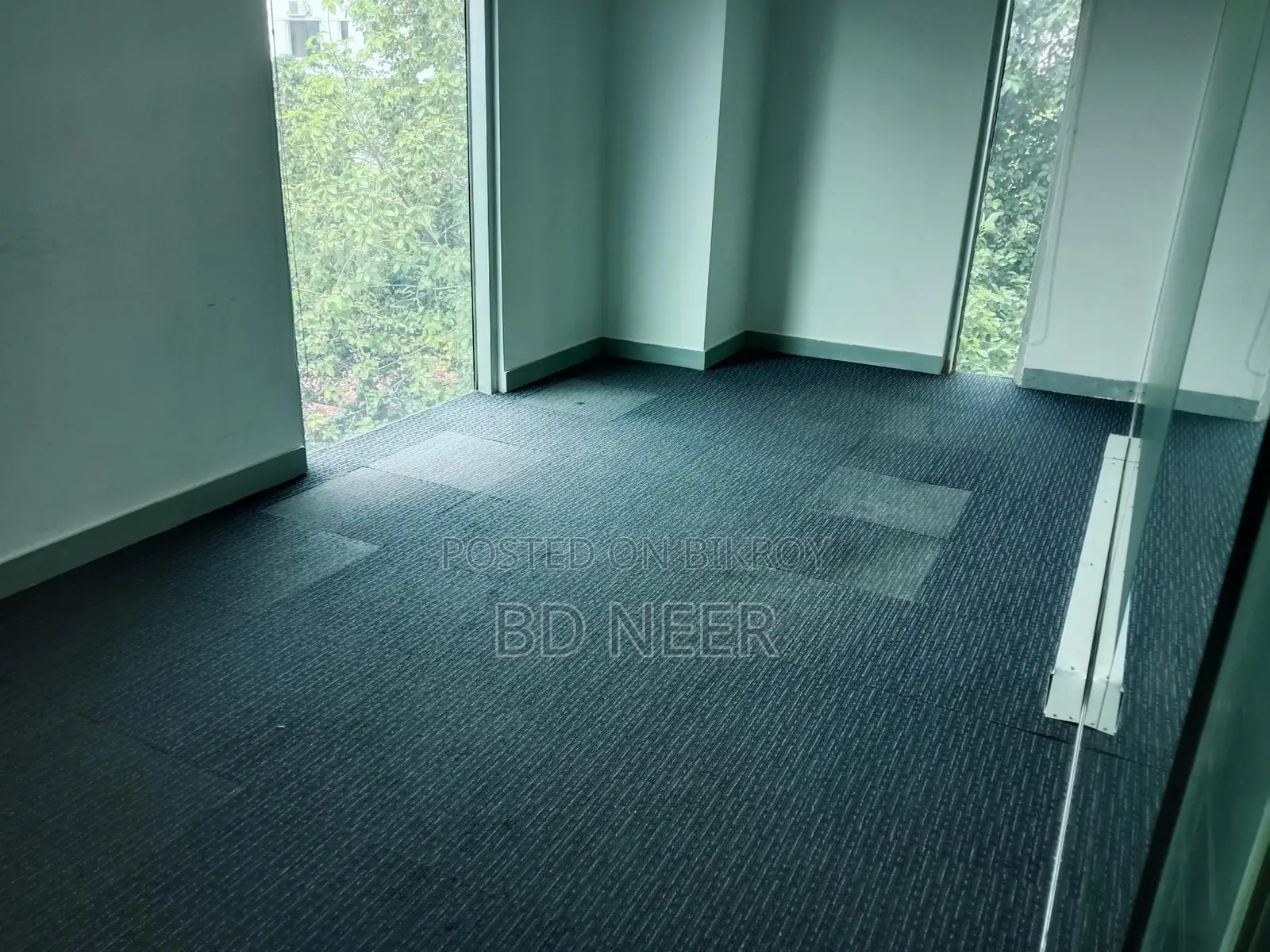 full commercial semi furnish 2400 sft office space available in Gulshan in Gulshan