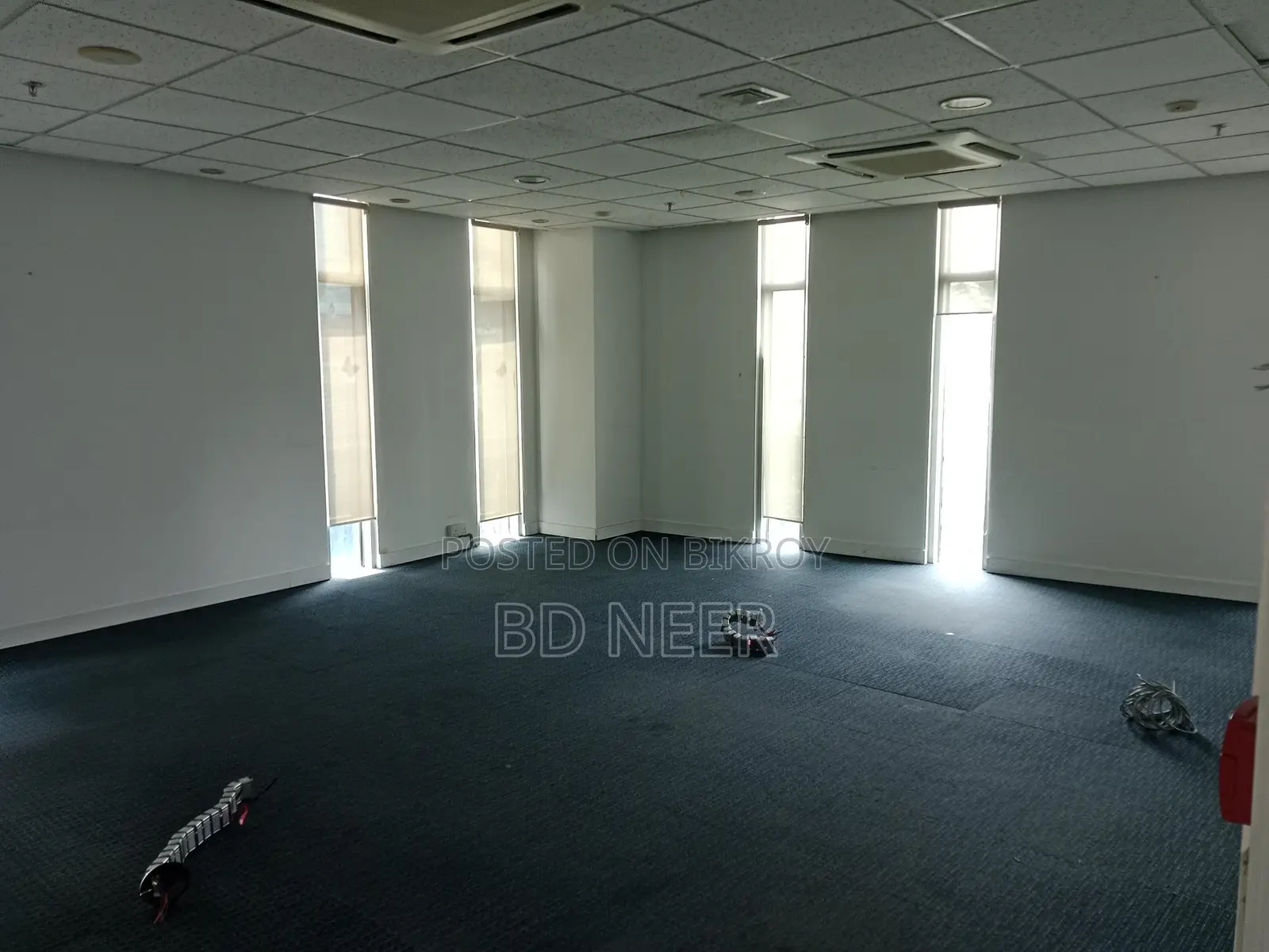 full commercial semi furnish 2400 sft office space available in Gulshan in Gulshan