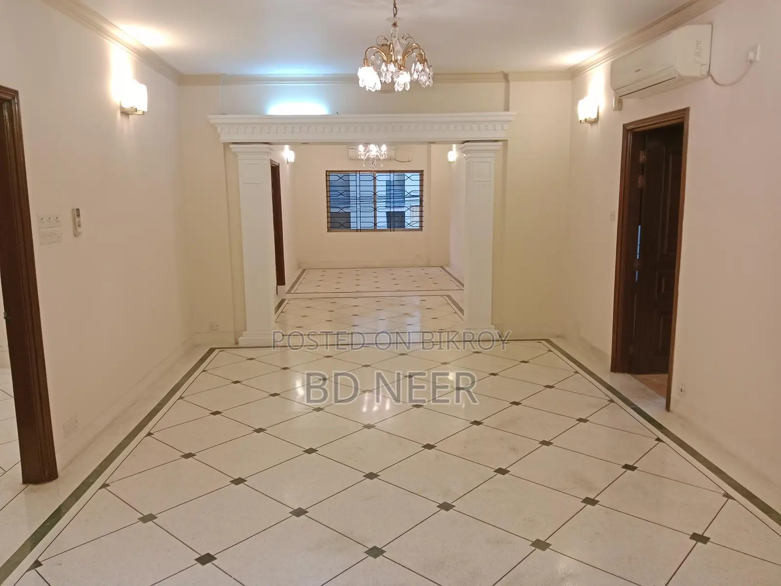 Very nine looking 4 bedroom apt rent in Gulshan 2 in Gulshan
