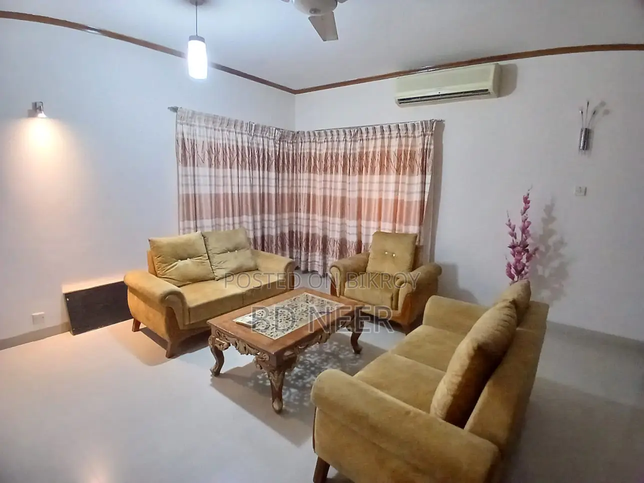 beautiful fully furnish 3 Bed room apt available in Gulshan in Gulshan