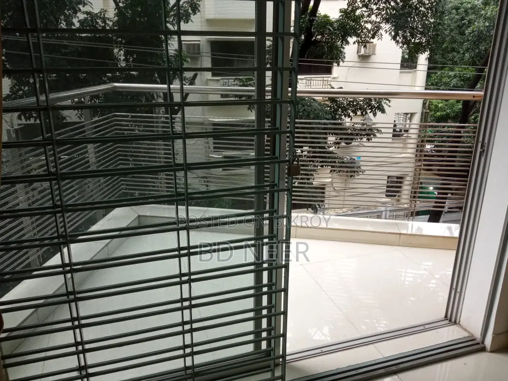 exclusive fully furnish 4 Bed room apt rent in Gulshan 2 in Gulshan