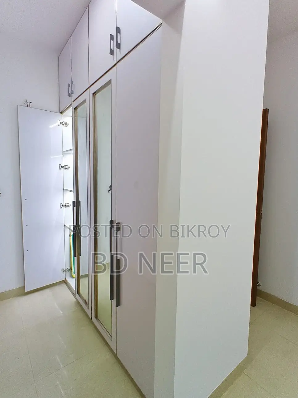 brand new fully furnish 3 Bed room apt rent in Gulshan 2 in Gulshan