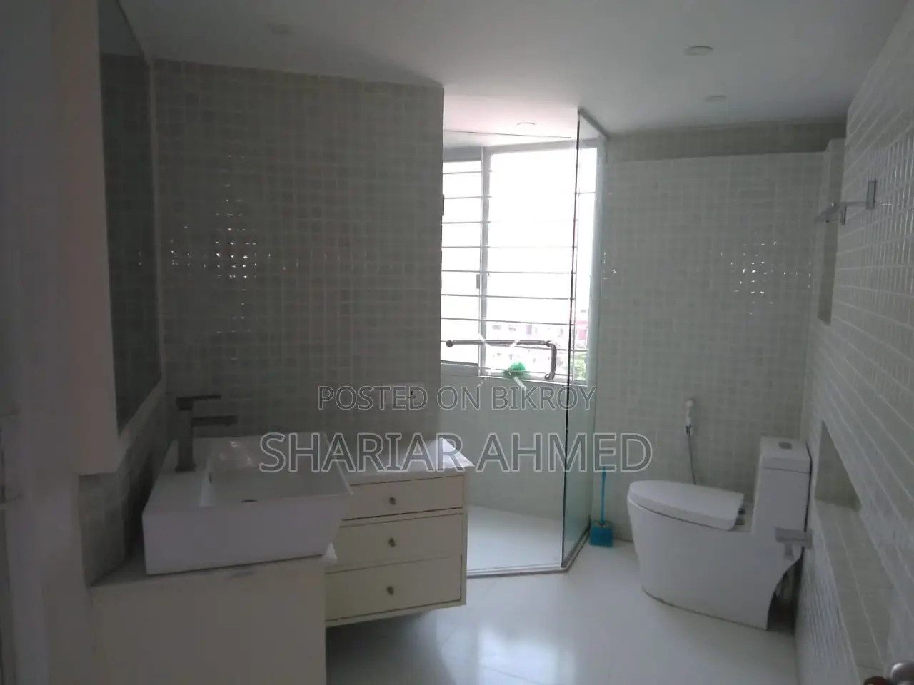 The Suitable Location Of Gulshan, An Eye-catchin Flat For Rent in Gulshan