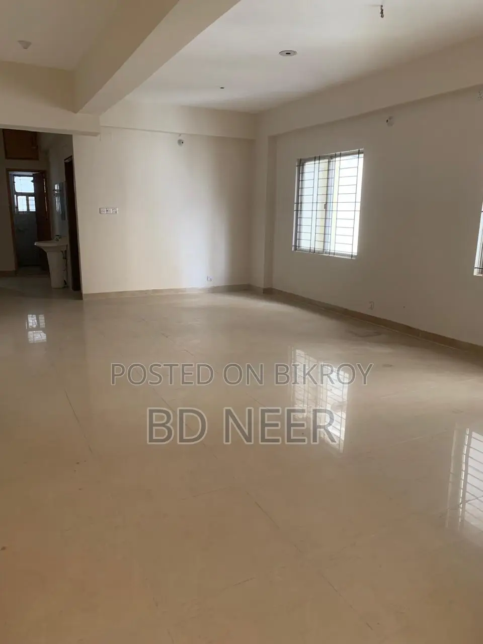 Office space available 2500 sq ft rent in Gulshan 2 in Gulshan