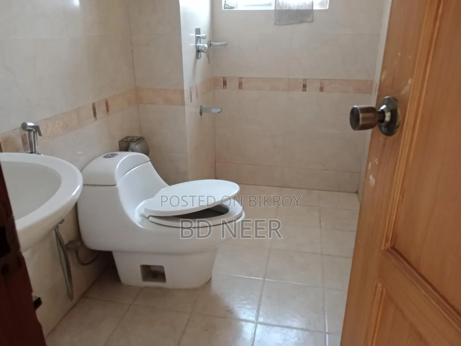 very good 4000 sft 4 Bed room apt rent in Gulshan 2 in Gulshan