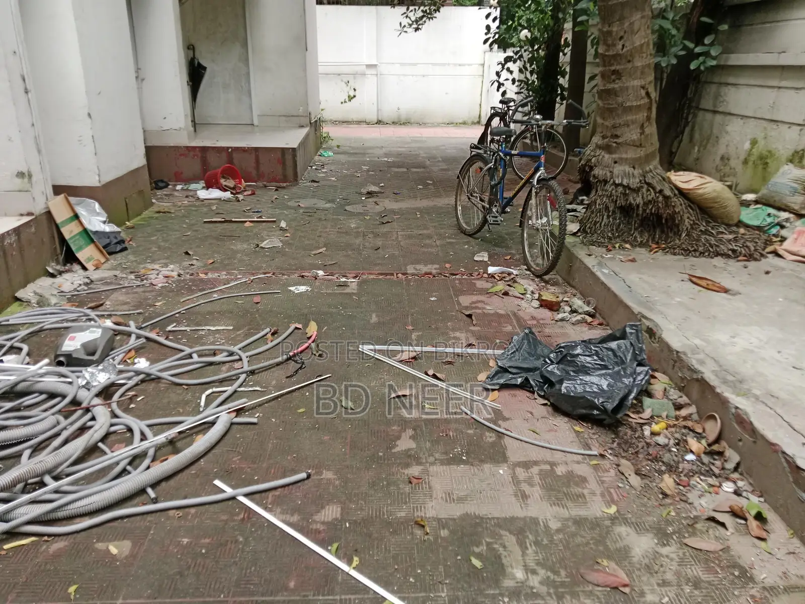indipendent 3 stores house 10+ room available in Gulshan 2 in Gulshan
