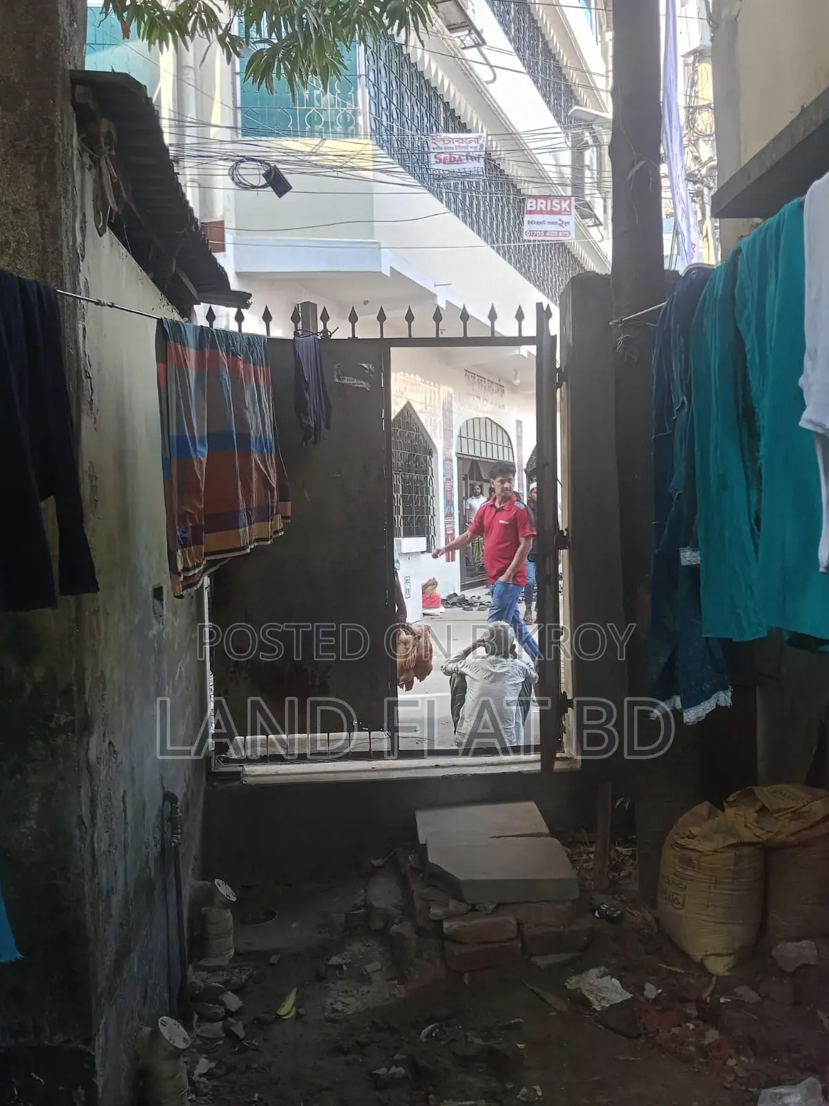 South-Facing + Titas Gas Kazipara Paved Road 3.5 Katha House for Sale in Mirpur
