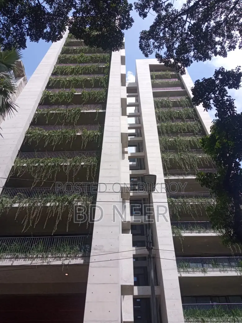 excellent 4 Bed room 4000 sft apt rent in Gulshan 2 in Gulshan