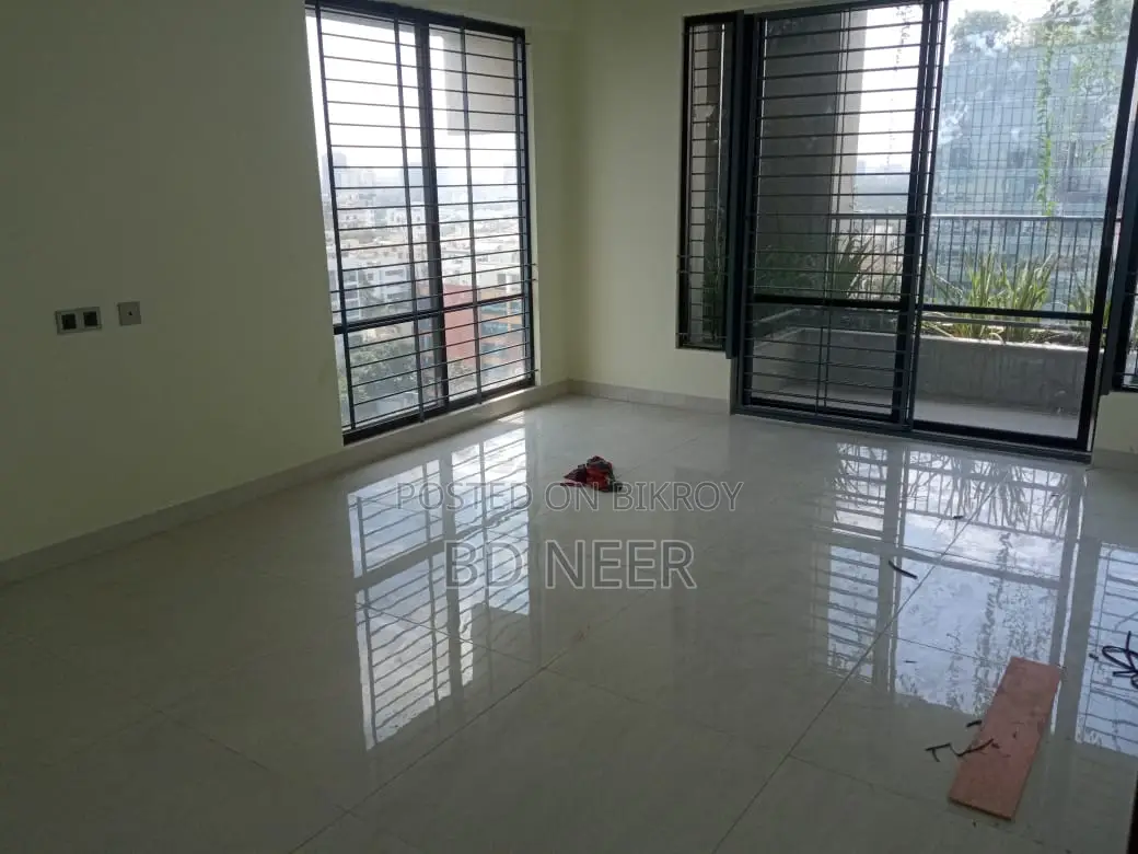 excellent 4 Bed room 4000 sft apt rent in Gulshan 2 in Gulshan