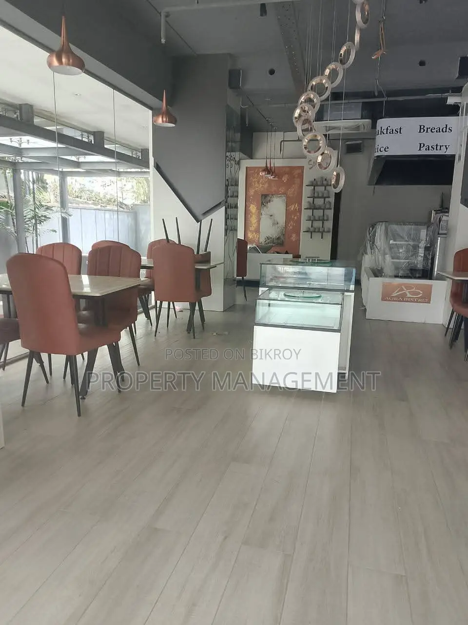 1100 sft Ground floor Cafe/showroom rent in Gulshan in Gulshan