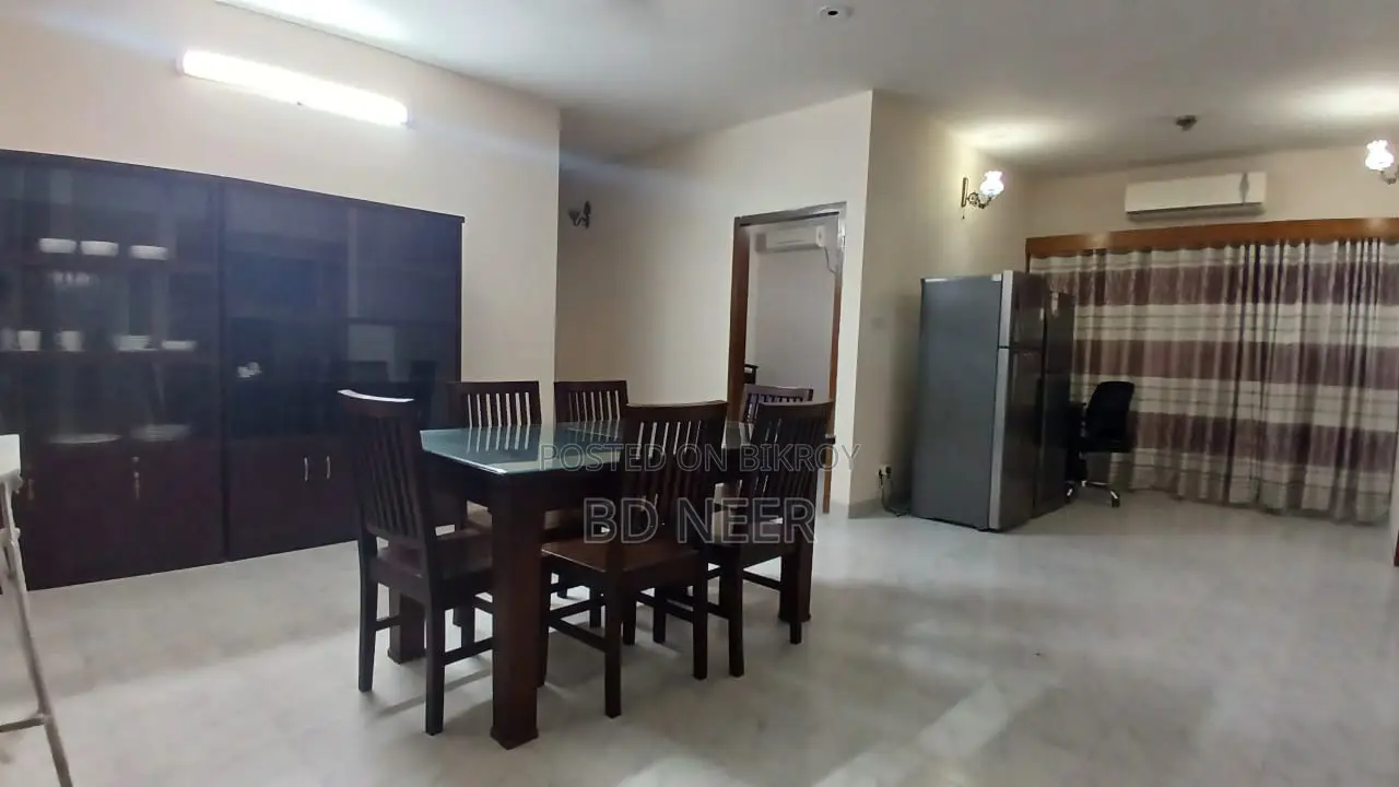 Nice looking fully furnished 3 bedroom apartment for rent in Gulshan in Gulshan