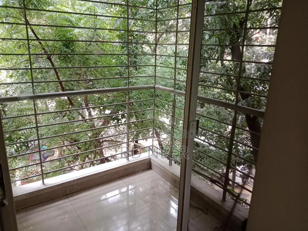 very nice 4 Bed room apt available in Gulshan in Gulshan