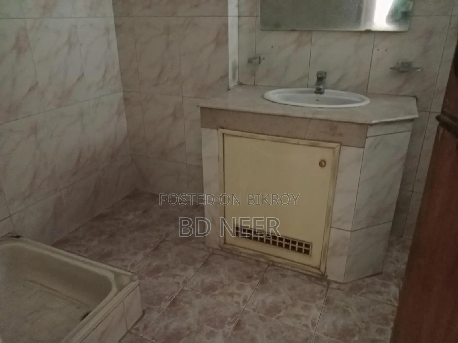 very nice 4 Bed room apt available in Gulshan in Gulshan