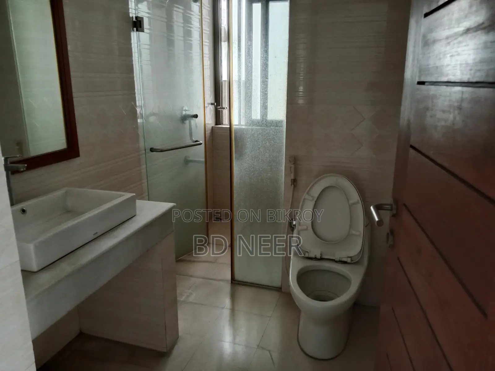 Nice looking 4-bedroom apartment available in Gulshan 2 North side in Gulshan
