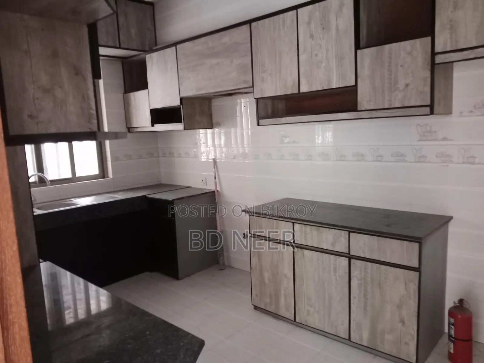 Nice looking 4-bedroom apartment available in Gulshan 2 North side in Gulshan