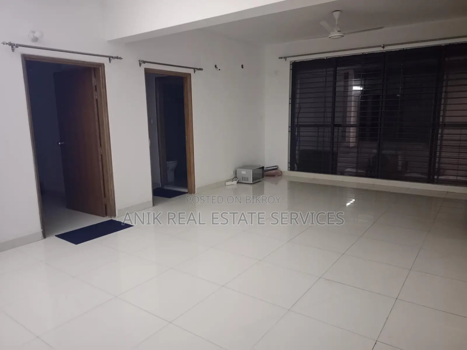 New Modern 3 Bedroom Un Farnised Flat Rent At Gulshan 1 in Gulshan