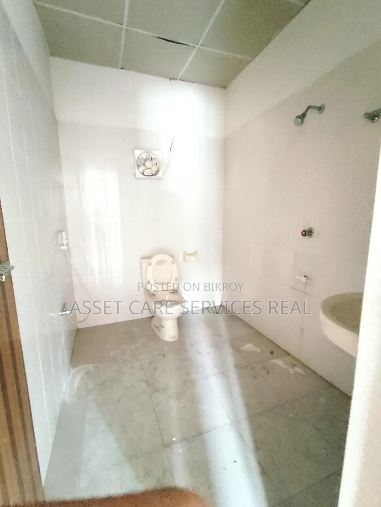 Independent House Office Rent Baridhara Diplomatic Zone in Baridhara