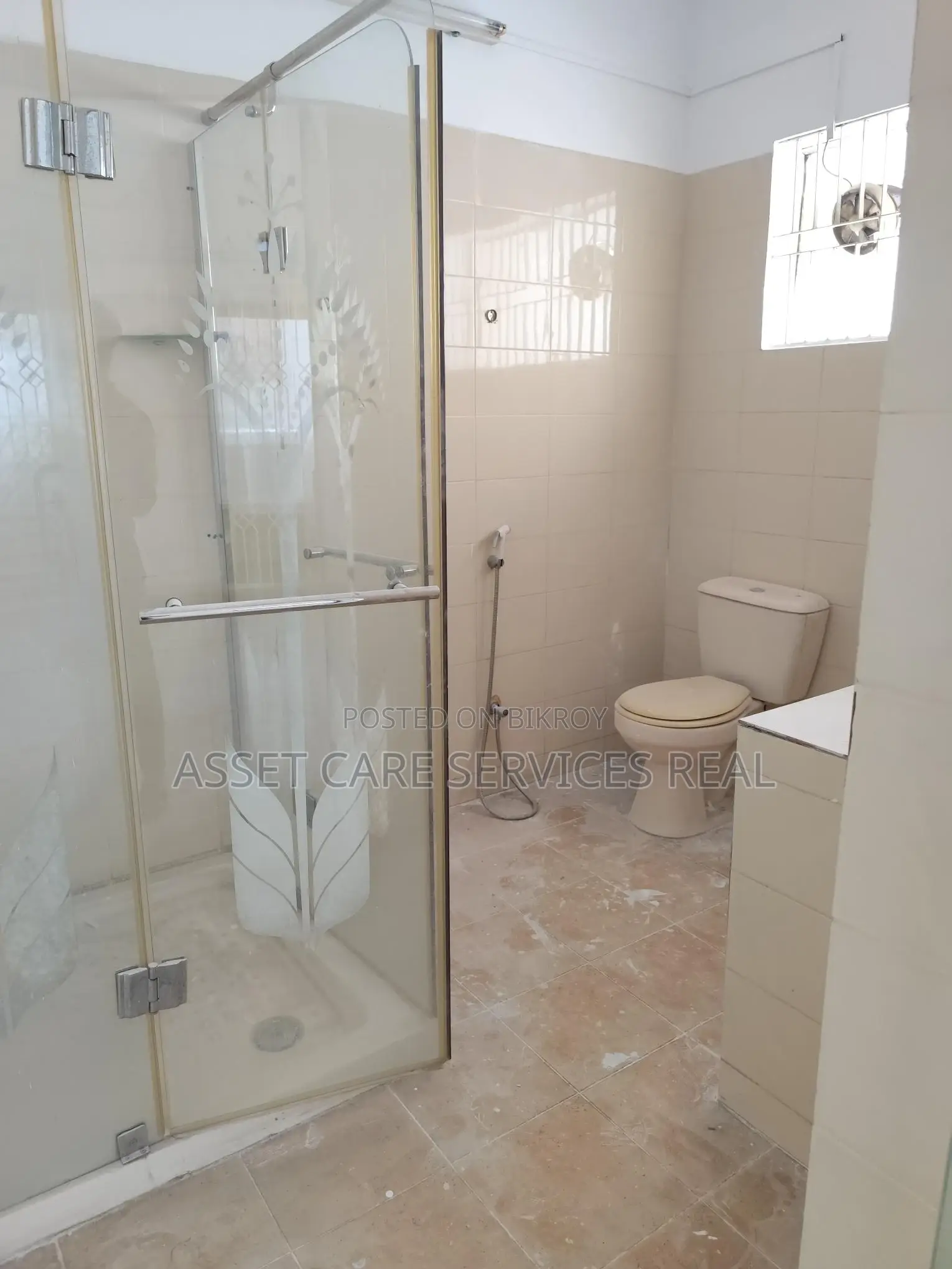 Independent House Office Rent Baridhara Diplomatic Zone in Baridhara
