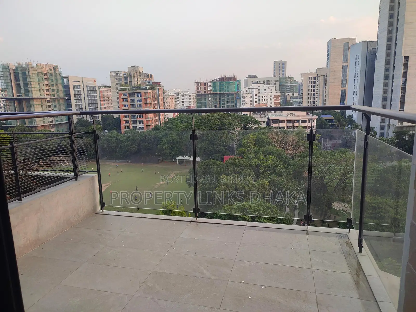 Brand New Luxurious Furnished Apartment with Gym and Swimming Pool in Gulshan