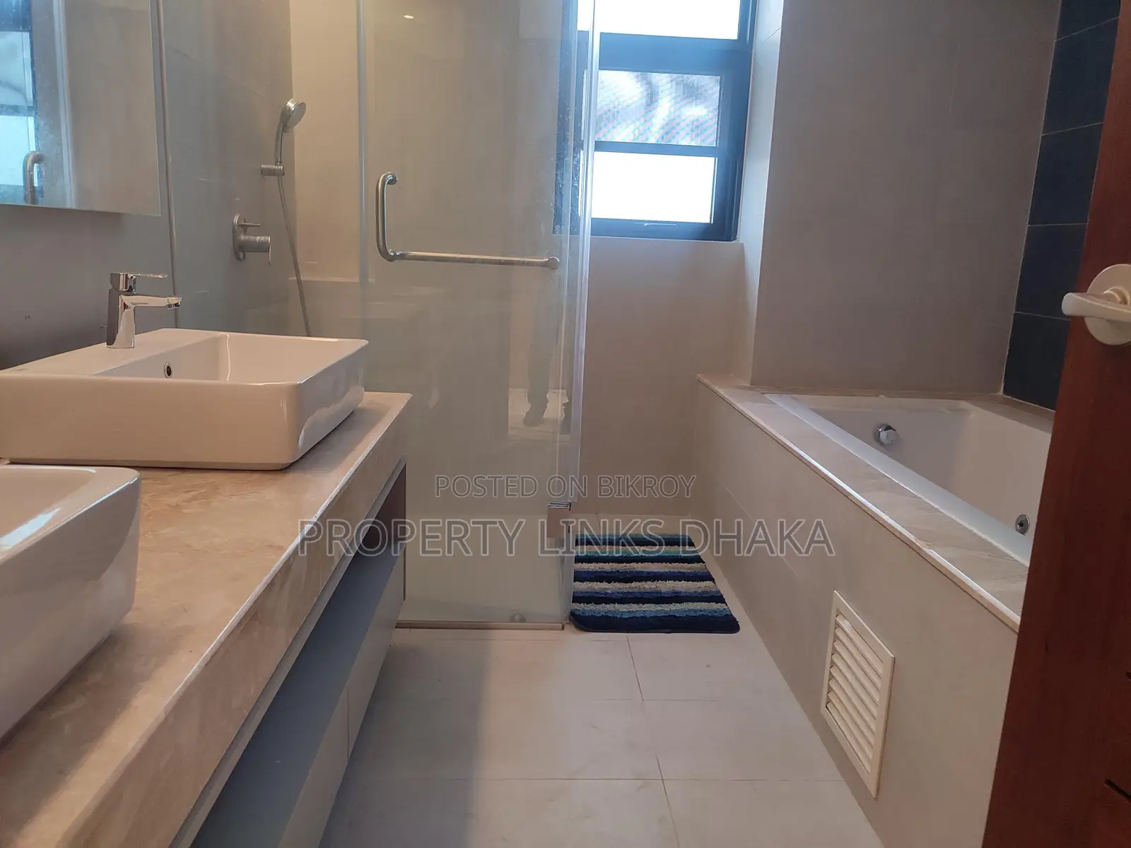 Brand New Luxurious Furnished Apartment with Gym and Swimming Pool in Gulshan