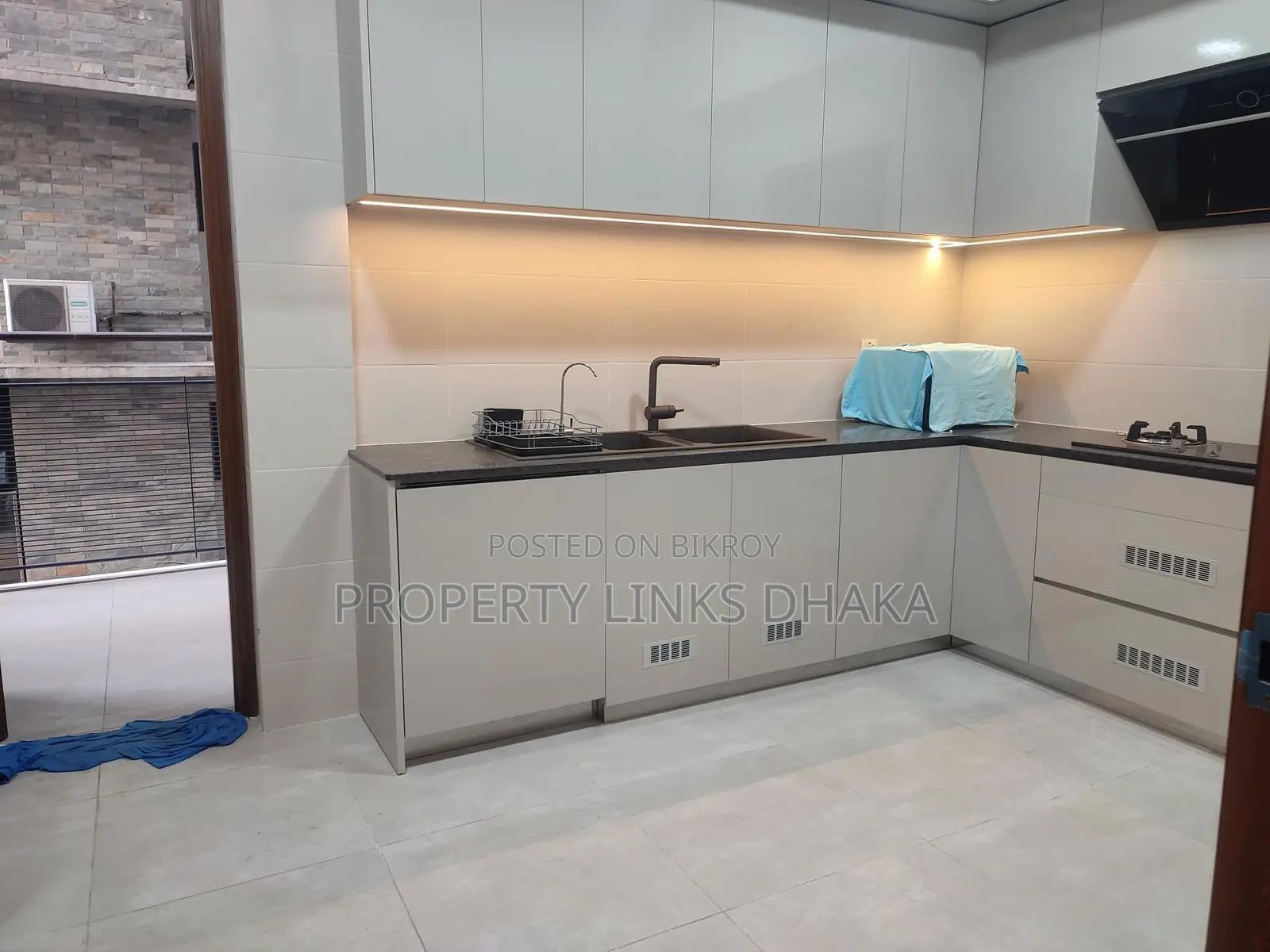 Brand New Luxurious Furnished Apartment with Gym and Swimming Pool in Gulshan
