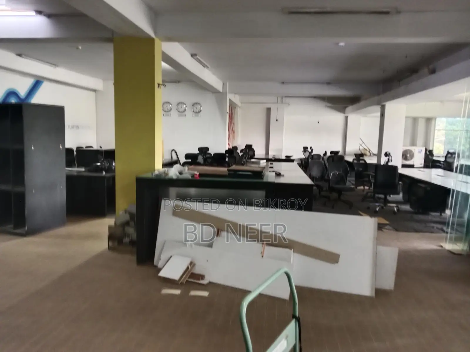Fully commercial unfurnish 6000 sft office space available in banani 11 in Banani