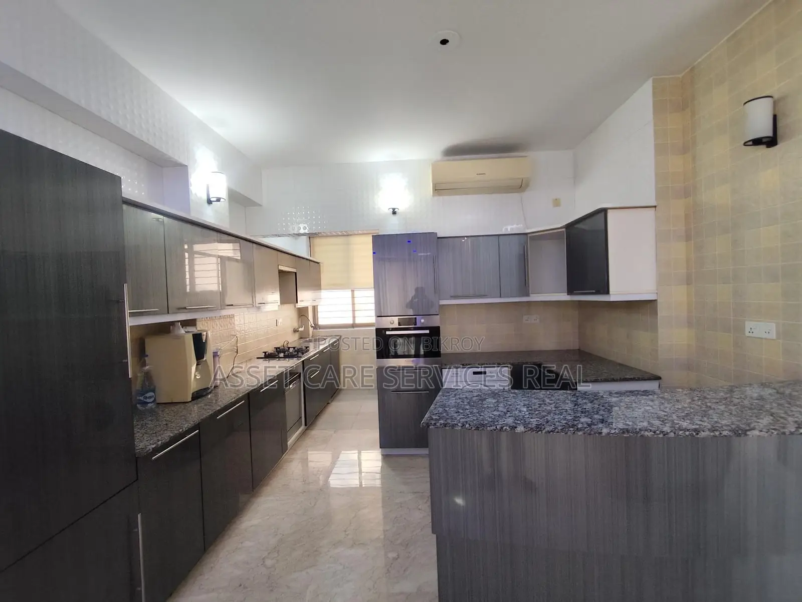 Luxury 3-Bed Fully-Furnished Apartment for Rent in Baridhara Diplomatic Zone in Baridhara