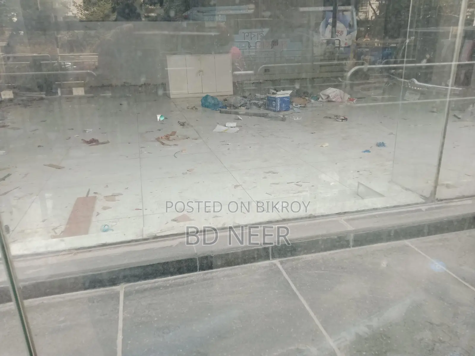 commercial 1600 sft coffee shop/ Show room rent in banani 11 in Banani