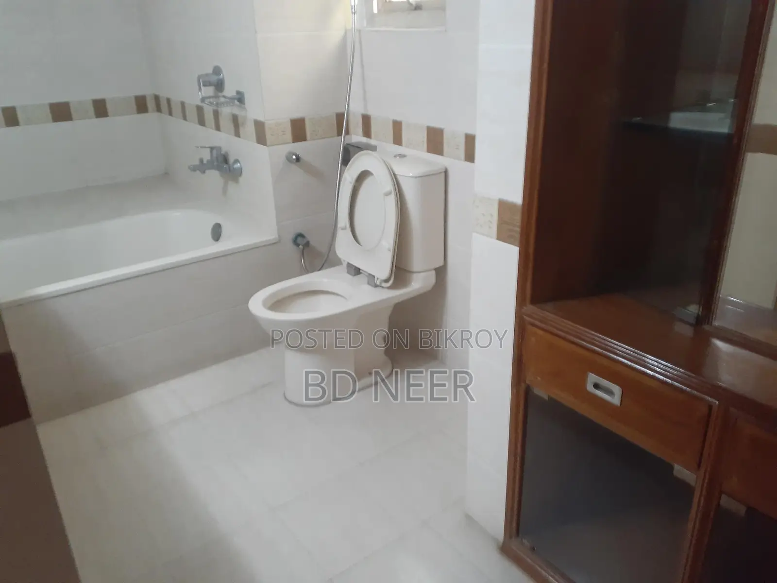 4-Bedroom Furnished Apt For Rent in Gulshan-1 in Gulshan