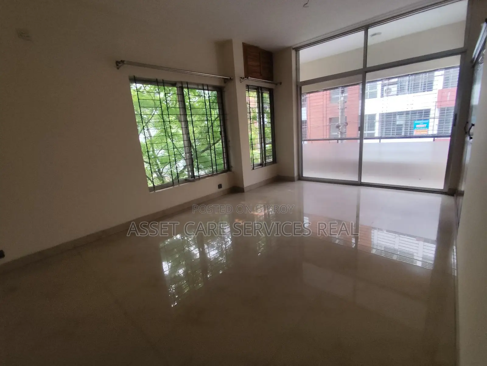 2600-Sqft Office Space Rent Baridhara Diplomatic Zone in Baridhara