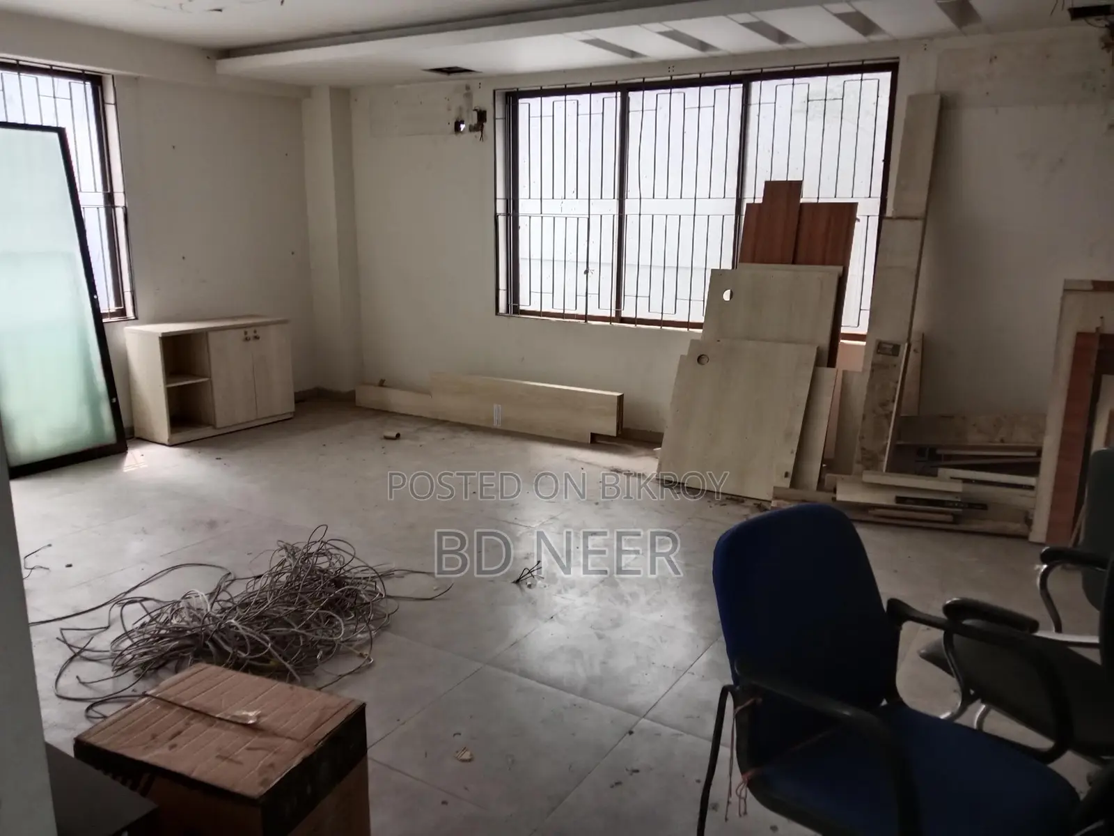 Commercial semi furnish 3400 sft office space available in Gulshan 1 in Gulshan