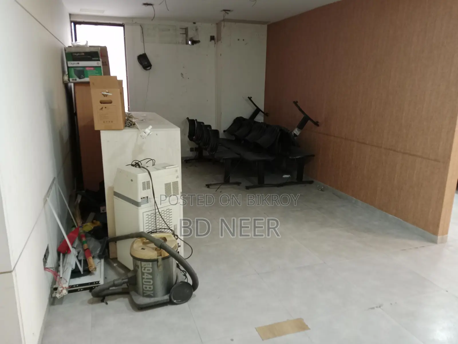 Commercial semi furnish 3400 sft office space available in Gulshan 1 in Gulshan