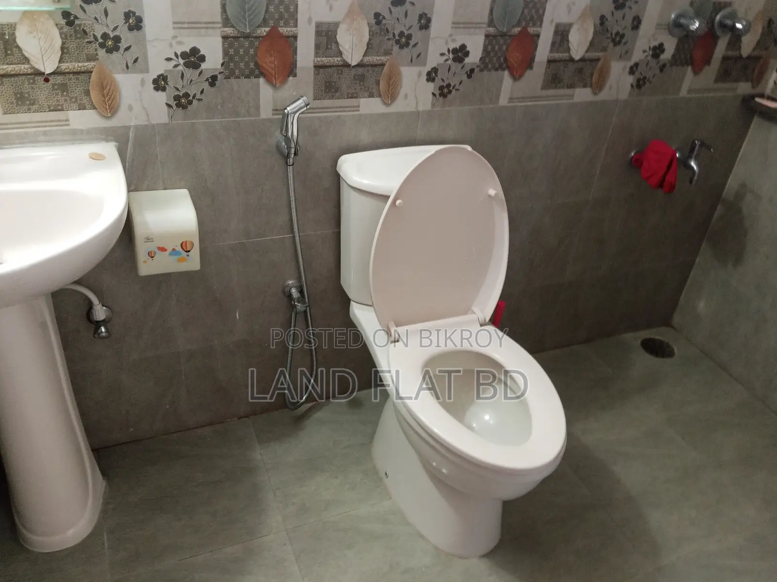 1300 sq ft Flat for Sale @ Dhaka Uddan Turag Housing, Mohammadpur in Mohammadpur