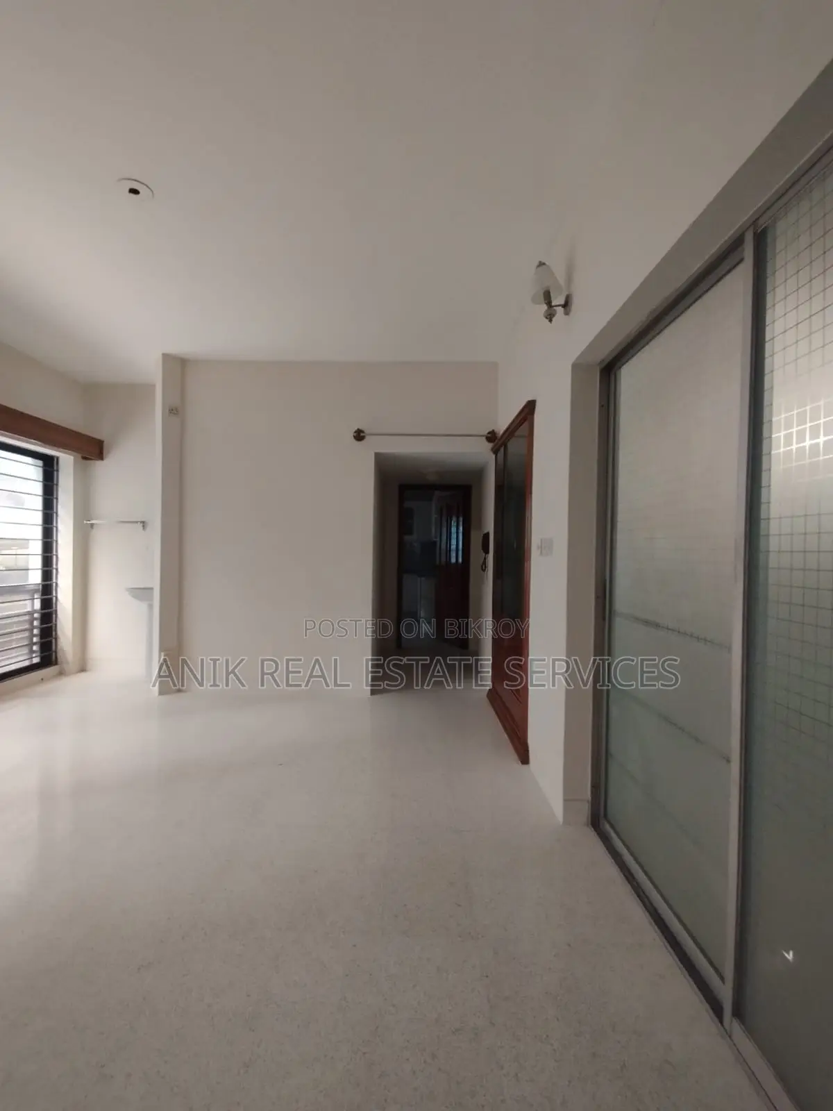 Good Quality 3 Bedroom Un Farnised Flat Rent At Gulshan 2 in Gulshan