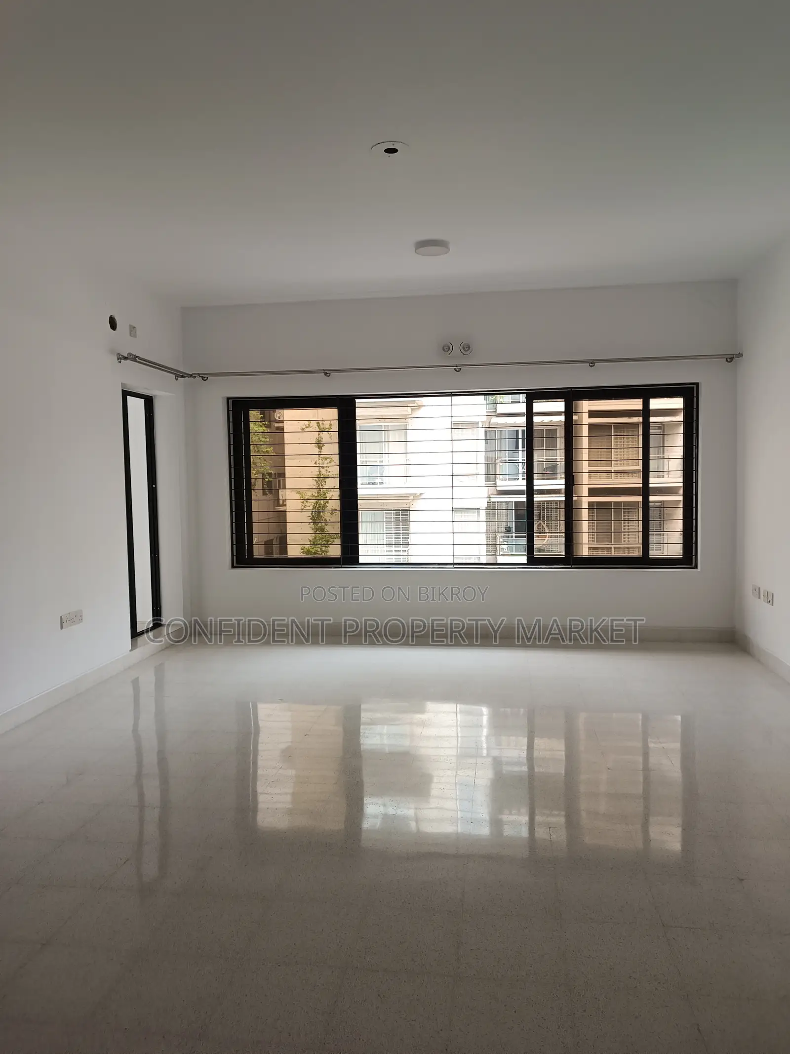 Semi Furnished Flat Rent in Baridhara