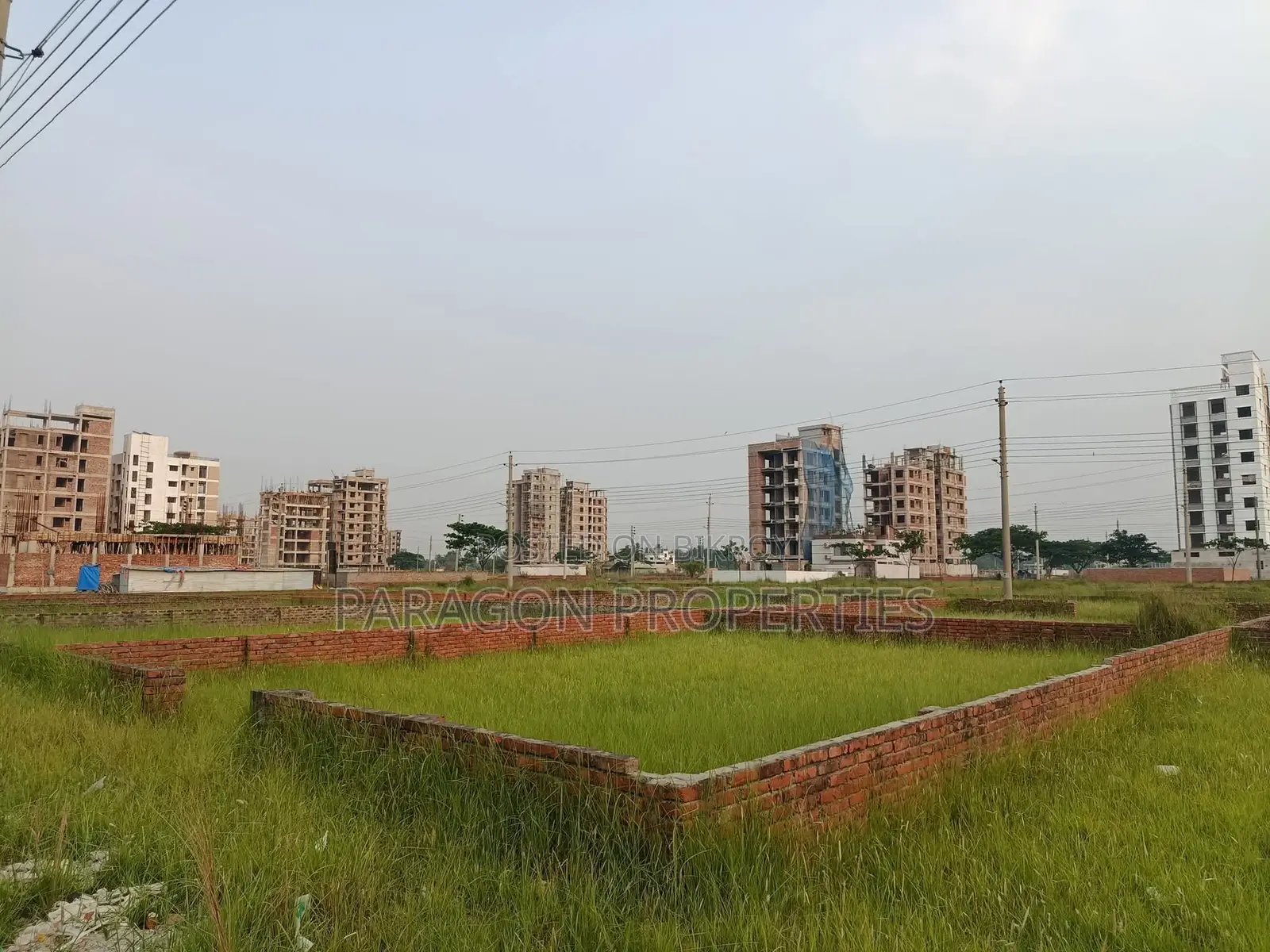 4 Katha plot sale in M Block, very close to 300 Feet Expressway in Basundhara
