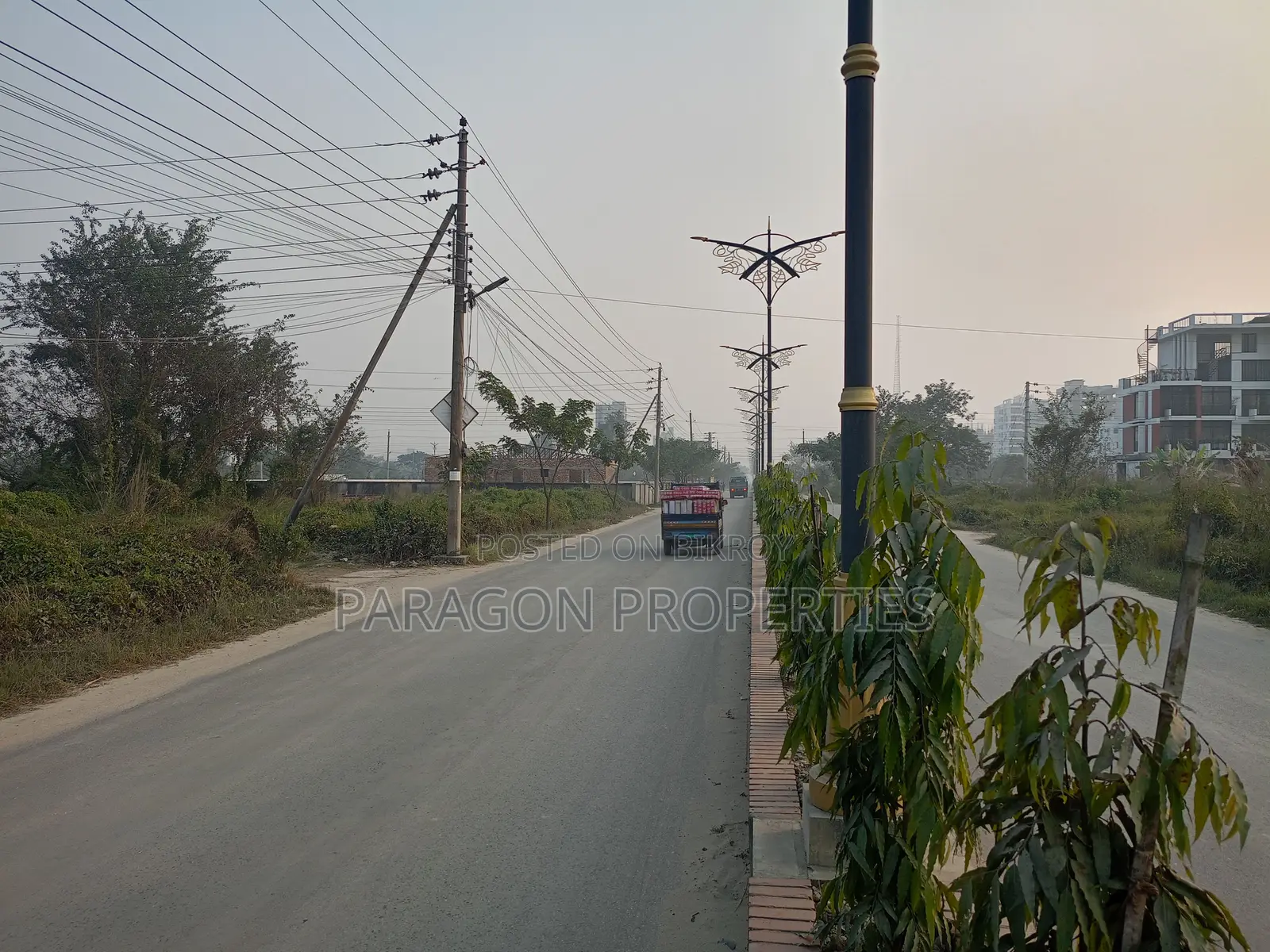 4 Katha plot sale in M Block, very close to 300 Feet Expressway in Basundhara