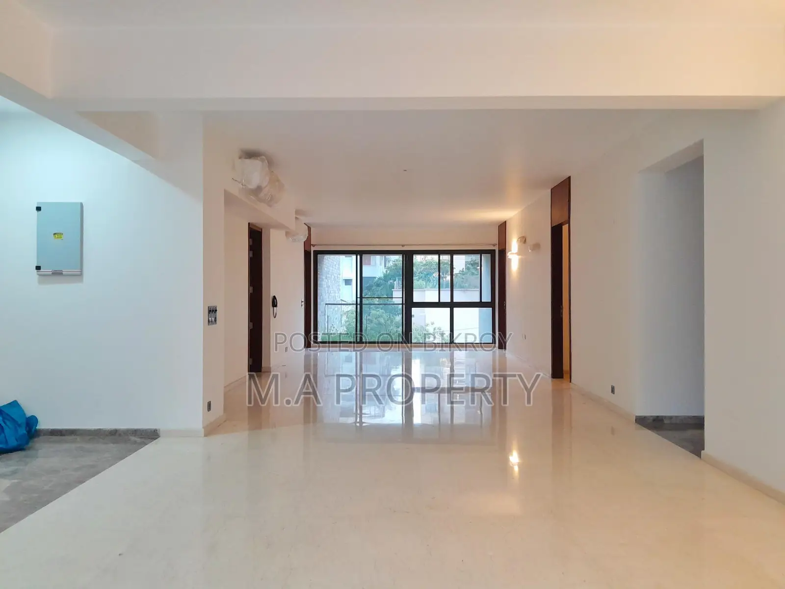 Semi furnished apartment rent Gulshan in Gulshan