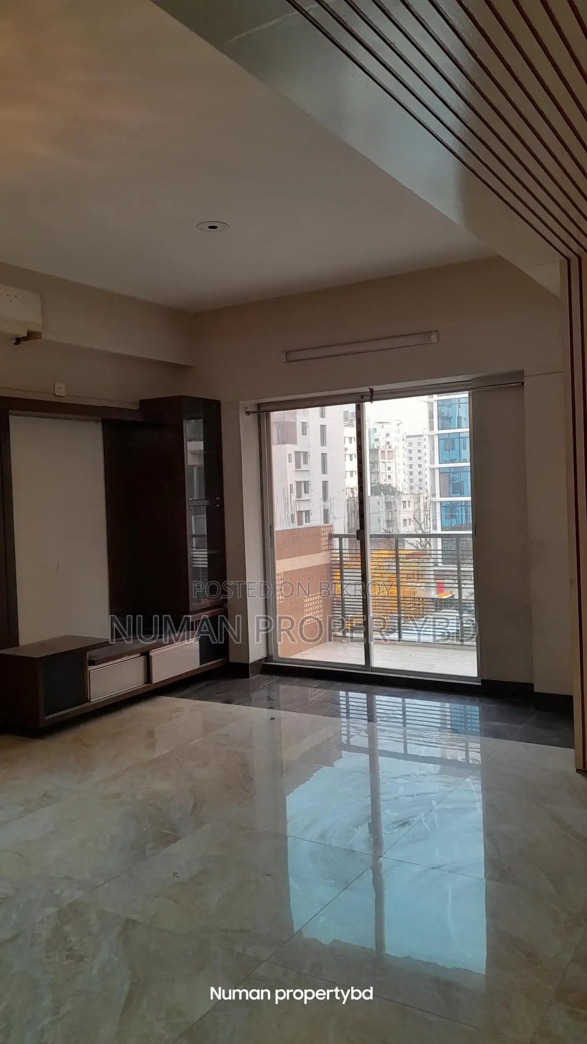 2700 sq ft 3-bedroom Full Interior Design New Luxury Semi Furnished Flat Rent in Basundhara
