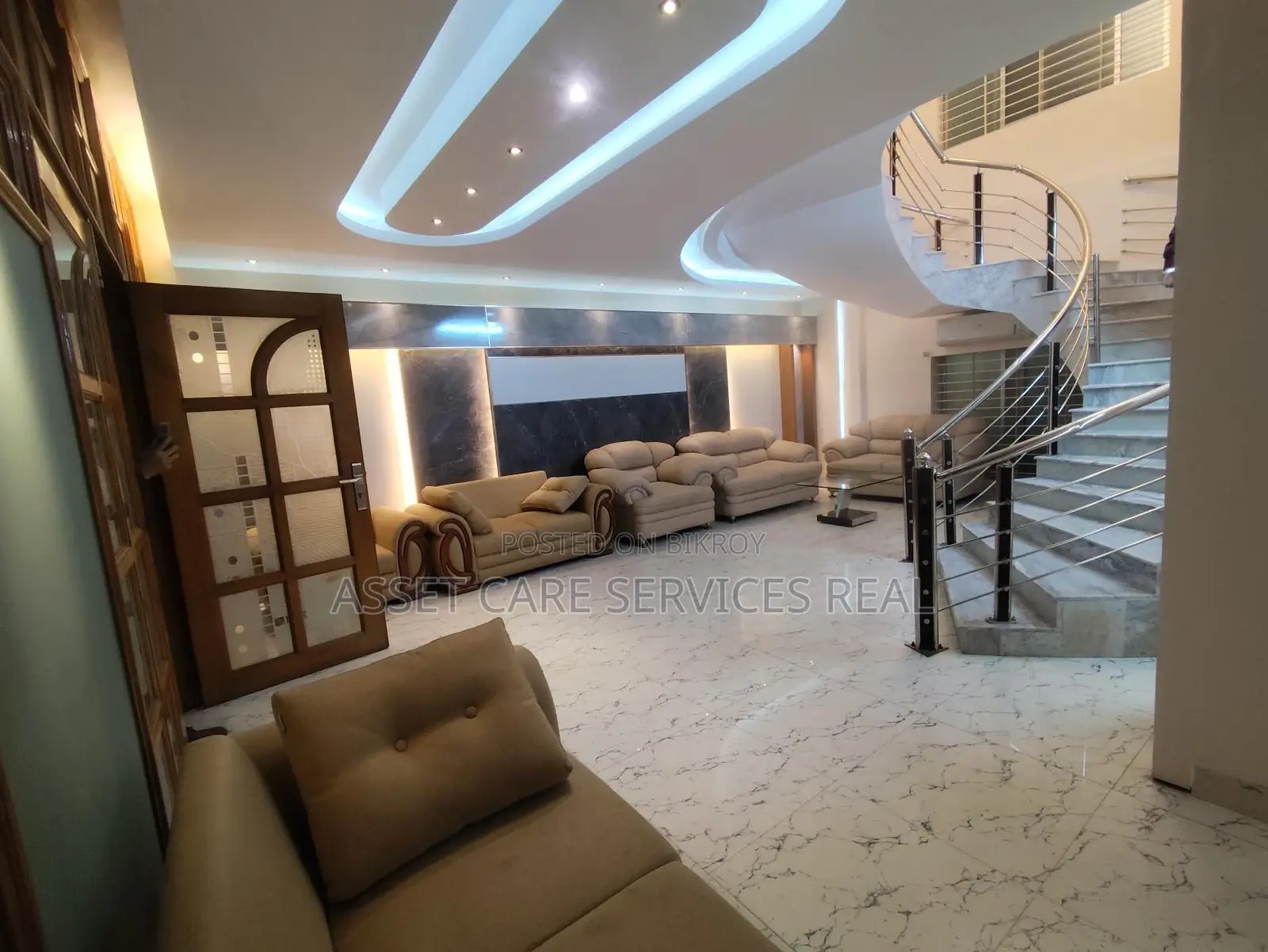 4500-Sqft Duplex Office Space for Rent in Baridhara Diplomatic Zone in Baridhara