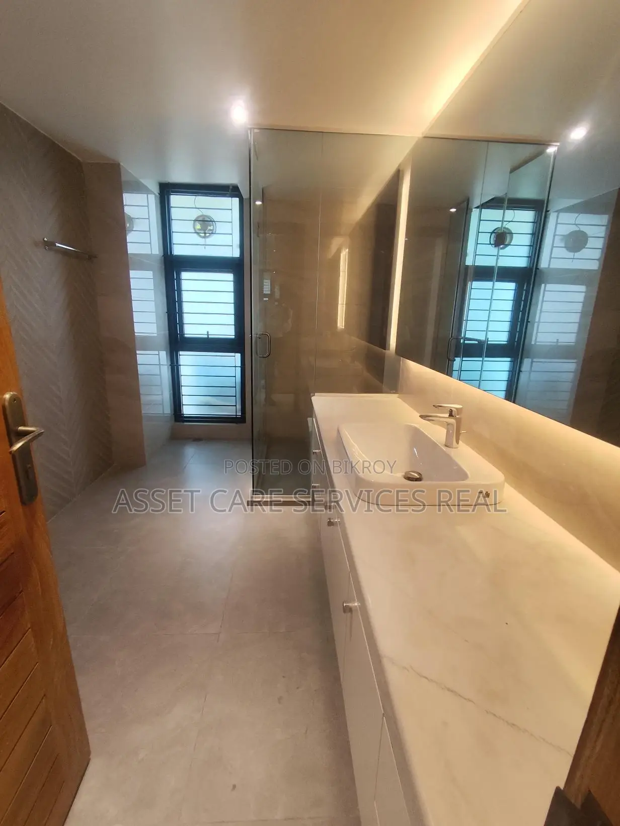 Luxurious Gym-Pool Facilities 4-Bed New Apartment Rent North Gulshan in Gulshan