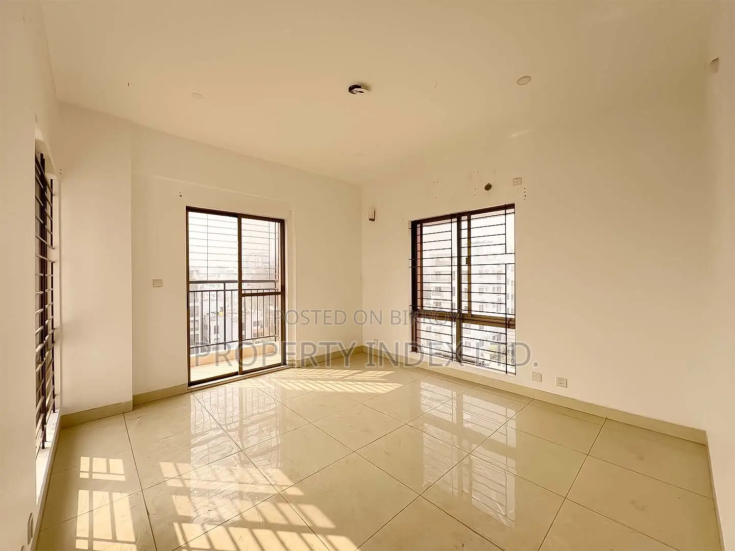 Spacious 2220 sq. ft. Flat for Sale in Sector 4 in Uttara