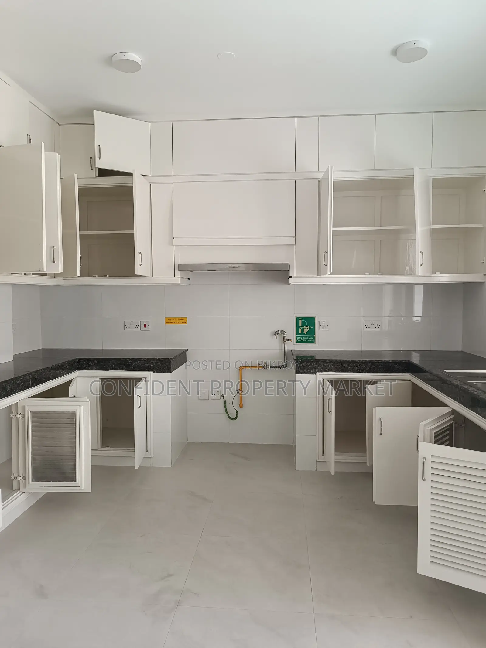 Exclusive Semi Furnished Flat For Rent in Baridhara
