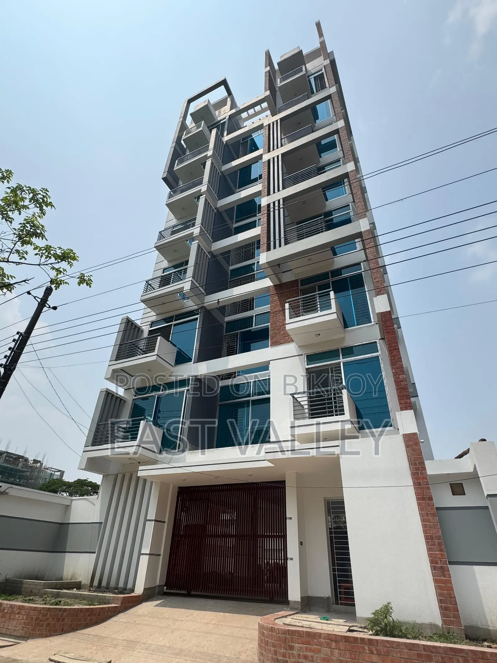 Dream Flat For Sale In Bashundhara R/a in Basundhara