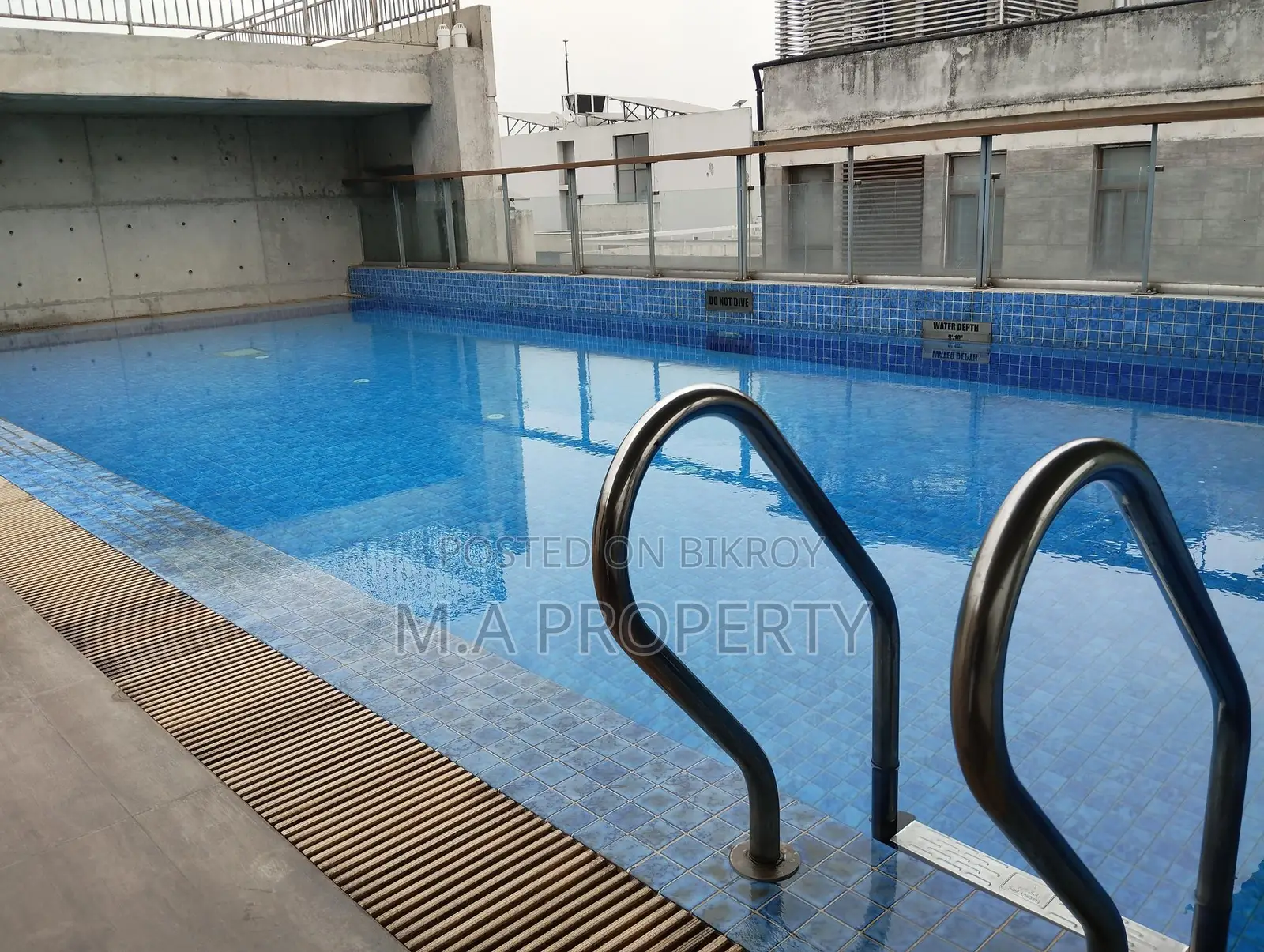 NEW 4 BED 3500SFT SEMIFURNISHED POOL GYM FLAT RENT BARIDHARA DIPLOMATIC in Baridhara