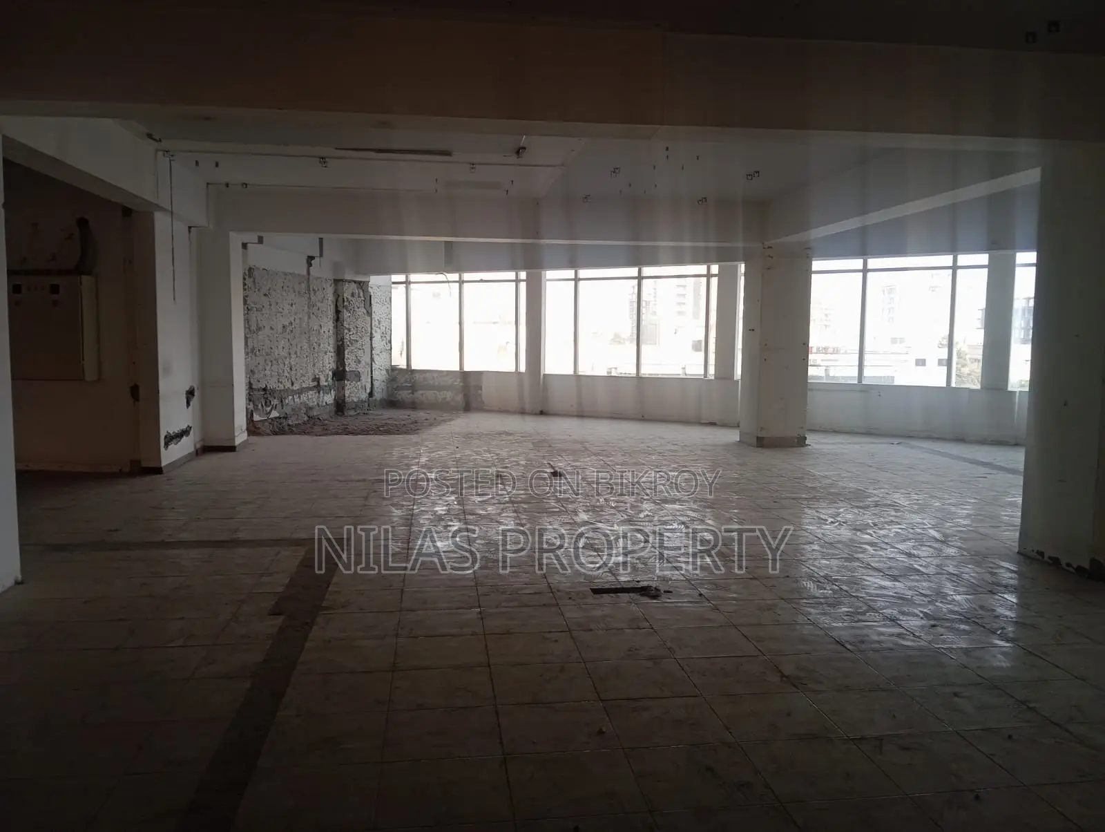 Commercial 5500 Sft Office Space for Rent in Gulshan in Gulshan