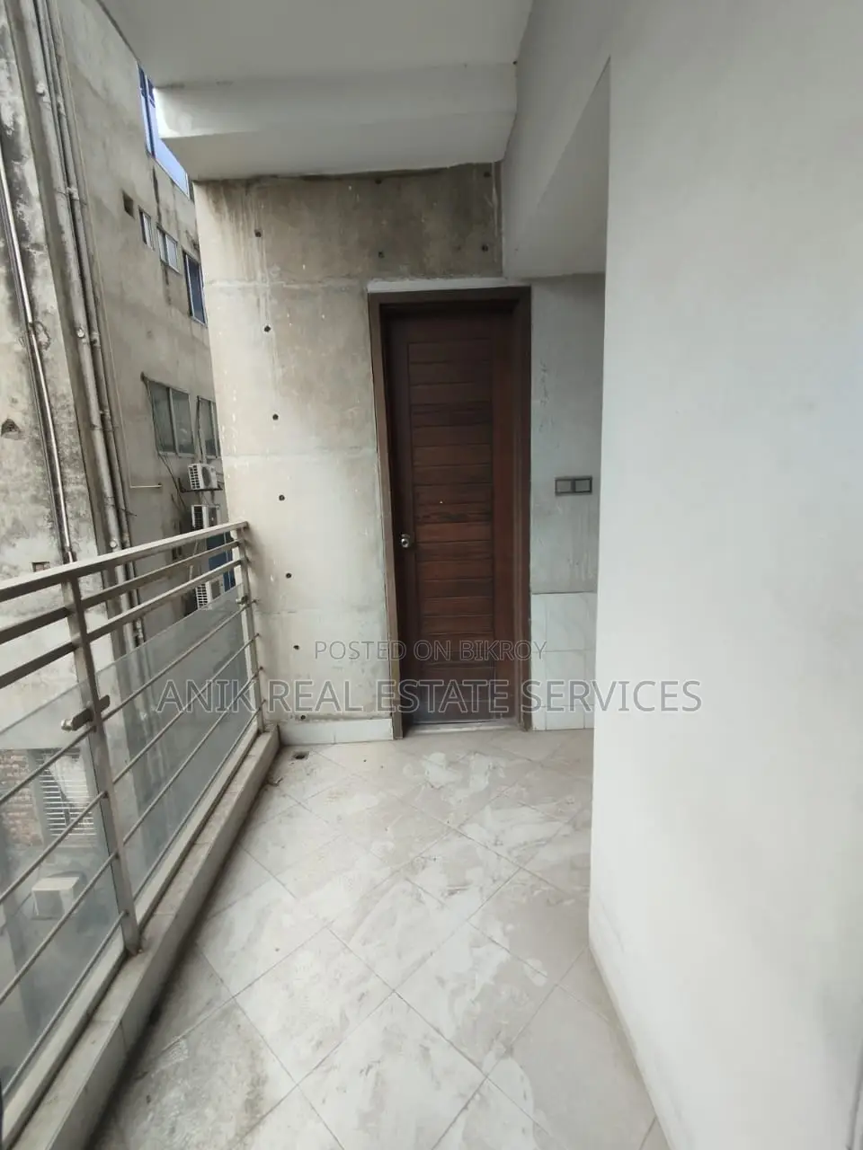 Swmming Pool Gym 3600 Sft Un Farnised Flat Rent At Gulshan 2 in Gulshan